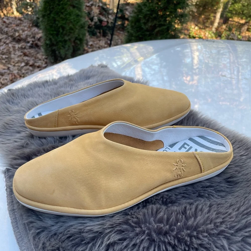 New Fly London Leather  Mules Flats Size 37 - Picture 3 of 14